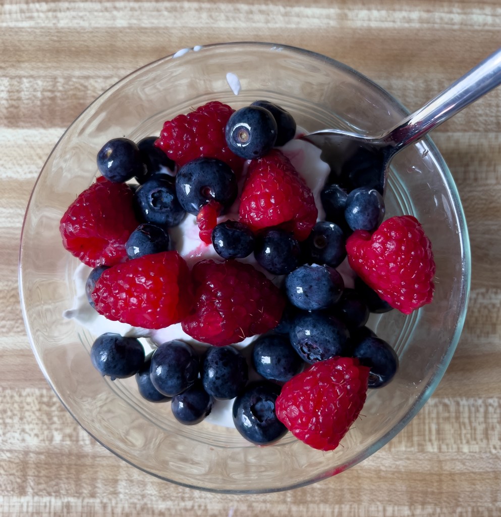 Yogurt with blueberries and raspberries