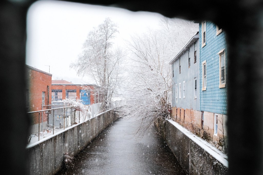Snowy landscape photo