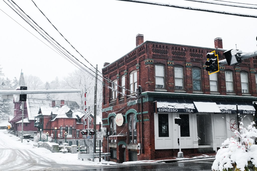 Snowy landscape photo